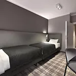Halo Hotel