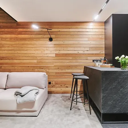 Halo ホテル シュチルク