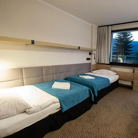Halo Hotel
