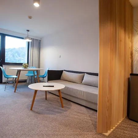 Halo Hotel