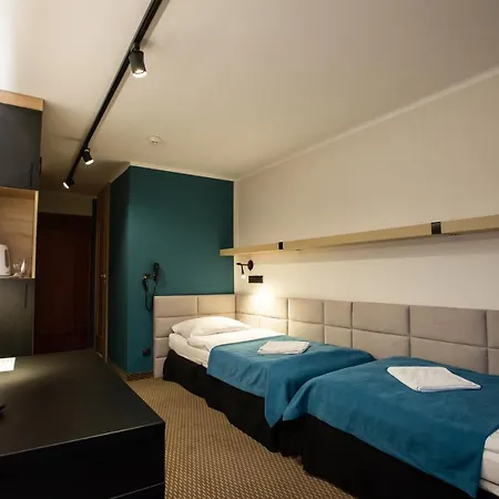 Halo Hotel
