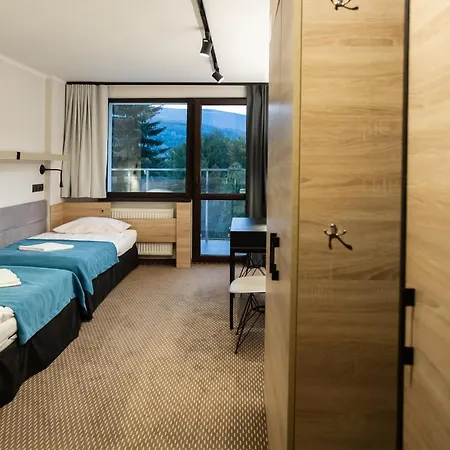 Hotel Zagron 3*